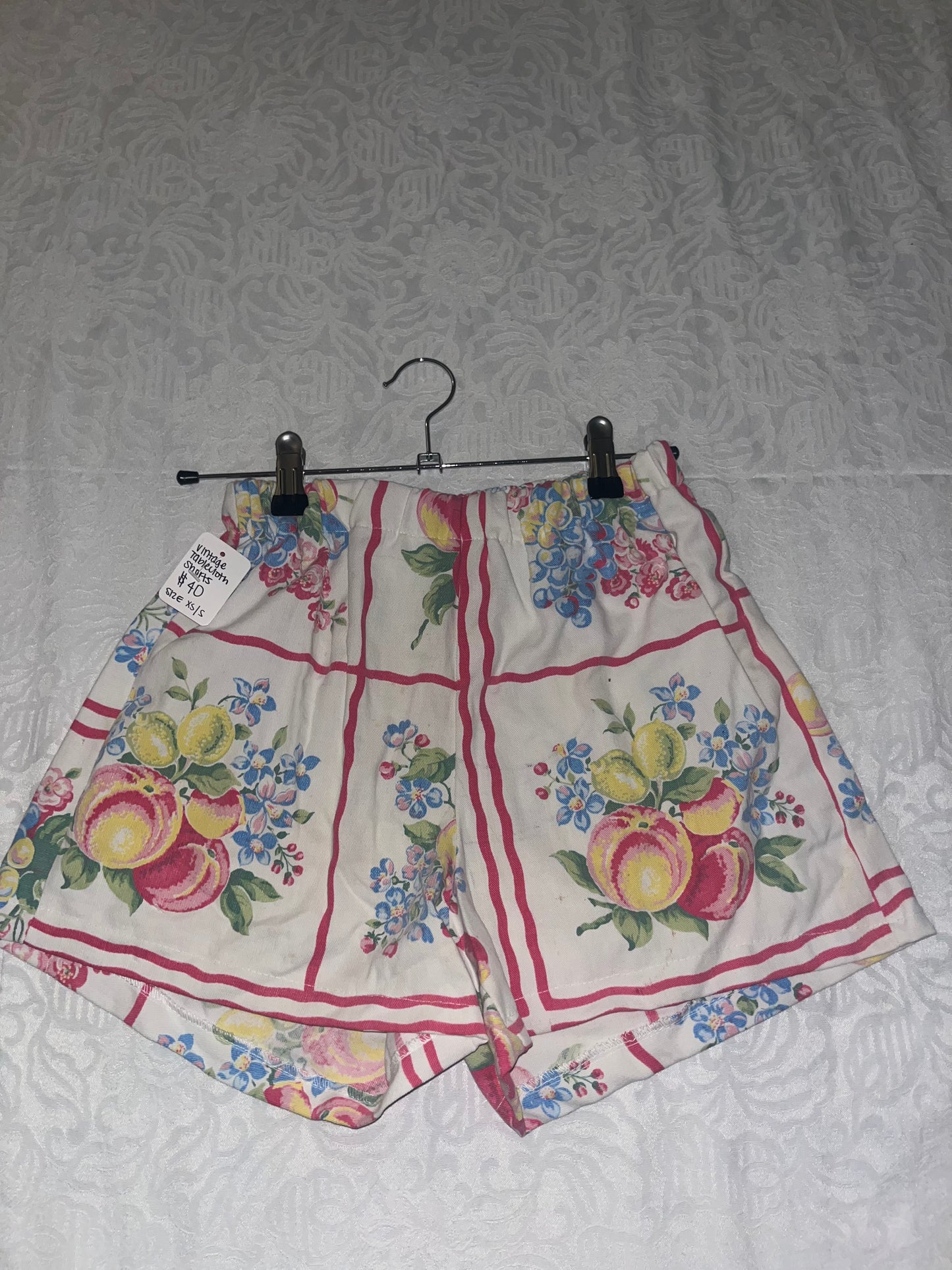 Tablecloth Shorts